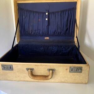 Vintage 1950's Lido Blonde Leather,  Hard Travel Case with Navy Blue Lining